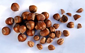 Hazelnuts, with and without shells