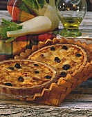 Turkey quiche with fennel and black olives