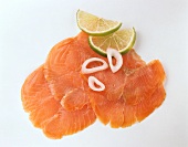 Salmon with lemon and onion
