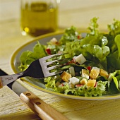 Salad with radish vinaigrette and eggs