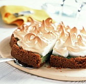 Limettenkuchen mit Baiserhaube