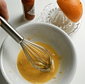 Würzige Orangensauce zubereiten