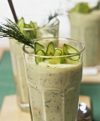 Cucumber shake with dill