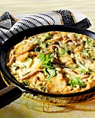 Pan-cooked potatoes and leeks with pork