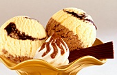 Chocolate and vanilla ice cream with cream