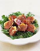 Figs with prosciutto on rocket