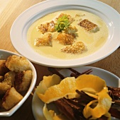 Kölschsuppe (beer soup) with croutons