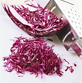 Shredded red cabbage