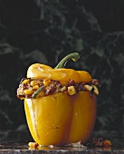 Yellow pepper stuffed with mince and vegetables