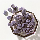 Crystallised violets