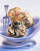 Bread dumplings with spinach