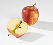 Whole apple and half apple (Gala Royal)