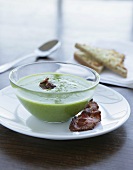 Pea soup with bacon