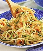 Spaghetti with shrimps and courgettes