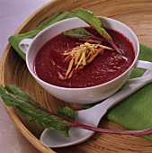 Beetroot soup with ginger