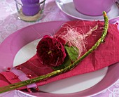 Napkin decoration: rose ‘Charles de Mills’