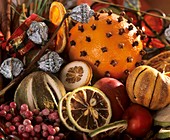 Potpourri with citrus fruit and pink pepper