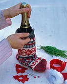 What you need to wrap sparkling wine bottles for Christmas