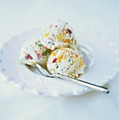 Vanilla ice cream with candied fruit