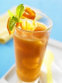 Orangen-Papaya-Drink