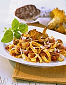 Pasta con salame alla cacciatore (Pasta with mushrooms & salami)