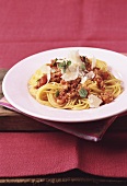 Spaghetti con ragù di vitello (Nudeln mit Kalbfleischsauce)