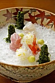 Sashimi with spinach (Japan)