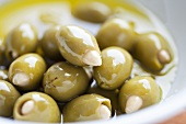 Olives in oil (close-up)