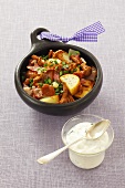 Fried chanterelles with potatoes and yoghurt sauce