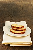 Three slices of yeast cake (Blatz) on a plate