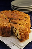 Three minute cake with dried fruit
