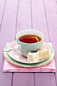 Kokos-Lavendel-Shortbread und eine Tasse Tee