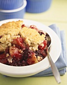 Apple and berry crumble