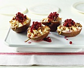 Pears with toasted goat's cheese topping