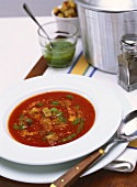 Minestra di pomodori al pesto (Tomato soup with pesto)