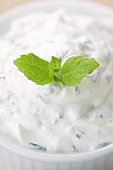Yoghurt dip with mint