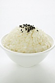 Fragrant rice with black sesame seeds