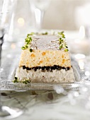 Pastete aus Lachs und Aal mit Kaviar gefüllt