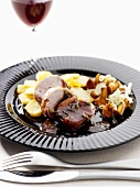 Pork fillet with mushrooms and fried potatoes