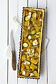 Courgette and pepper tart, seen from above