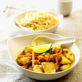 Turkey curry with raisins and carrots