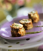 Veal medallions with pesto