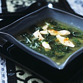 Chicken soup with spinach