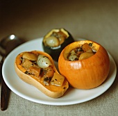 Pumpkins stuffed with shallots and chestnuts
