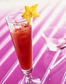 Red Pool: non-alcoholic cocktail with redcurrant syrup