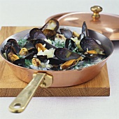 Mussels in dill cream