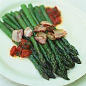Roasted asparagus with bacon and tomatoes