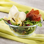 Mixed salad leaves with pear, ham, cheese and walnuts