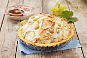 Grape tart with a meringue topping