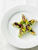 Kartoffelsalat-Stern mit Essblüten